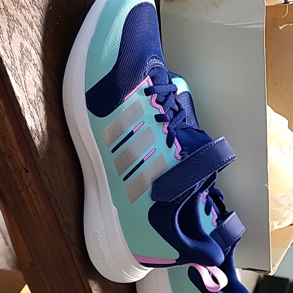 Adidas girl shoes